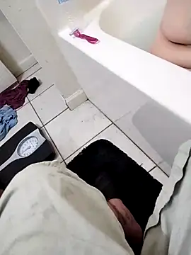 Snapshot of esadmisfit1 chatting on 02.02.25 esadmisfit1 online show from 02.02.25