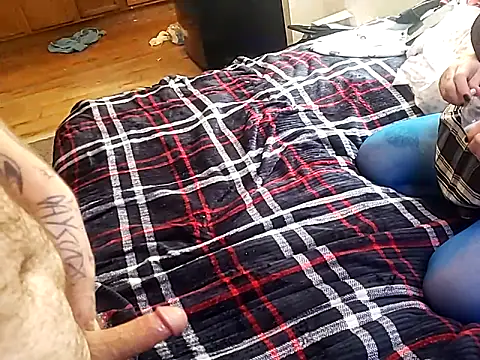 Snapshot of esadmisfit1 chatting on 03.22.25 esadmisfit1 online show from 03.22.25