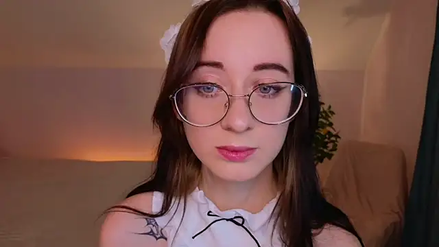 Snapshot of Dark_Lola_ chatting on 02.02.25 Dark Lola  online show from 02.02.25