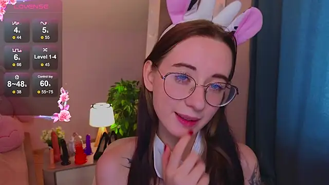 Snapshot of Dark_Lola_ chatting on 02.25.25 Dark Lola  online show from 02.25.25