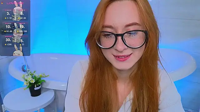 Snapshot of Dark_Lola_ chatting on 09.16.25 Dark Lola  online show from 09.16.25
