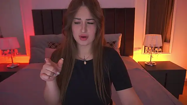 GentleAdellee online show from 12.21.25