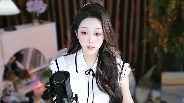 Arwyn-rr online show from 11.10.25