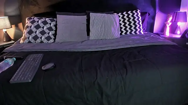 Aylen darkmoor online show from 02.14.25