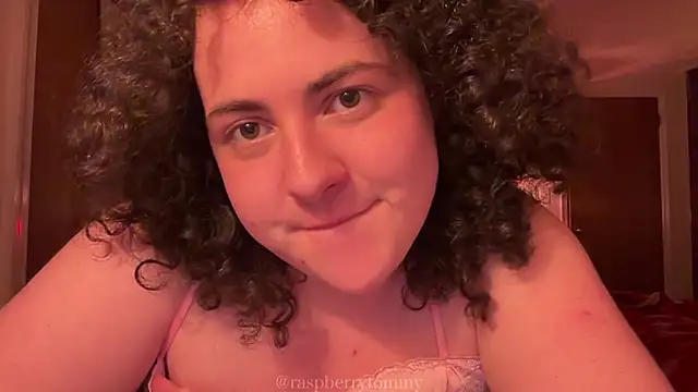 Snapshot of RaspberryTommyFTM chatting on 03.11.26 RaspberryTommyFTM online show from 03.11.26