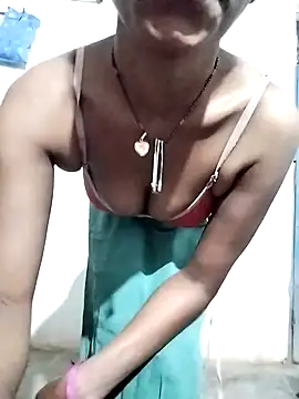 Snapshot of MAAYRA0809 chatting on 02.03.25 MAAYRA0809 online show from 02.03.25