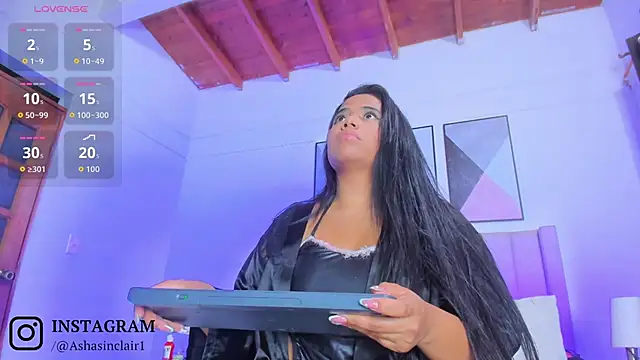 Snapshot of AshaSinclair chatting on 09.10.25 AshaSinclair online show from 09.10.25