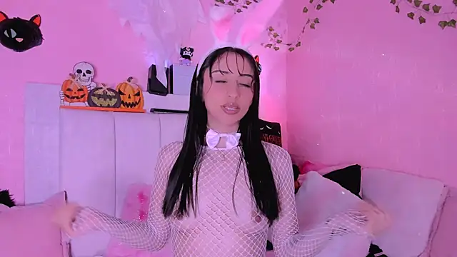 gabyye capprins online show from 10.26.25