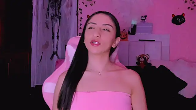 gabyye capprins online show from 10.31.25