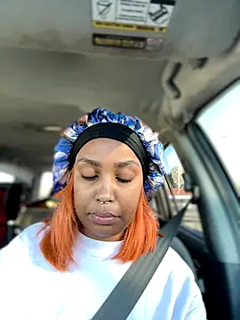 Jayhoney25 online show from 10.29.25