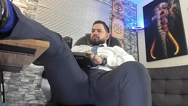Snapshot of Ethan_Castellano chatting on 06.30.26 Ethan Castellano online show from 06.30.26