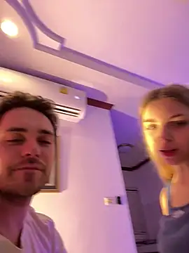 Snapshot of Alice1_secret chatting on 03.14.25 Alice1 secret online show from 03.14.25