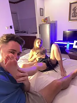 Snapshot of Alice1_secret chatting on 03.19.25 Alice1 secret online show from 03.19.25