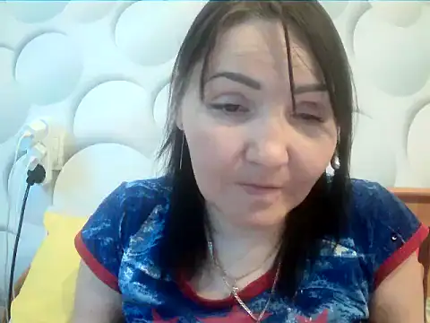 Snapshot of ClaireSunset chatting on 04.30.26 ClaireSunset online show from 04.30.26