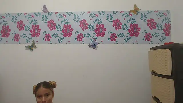 Naomi991 online show from 03.05.25