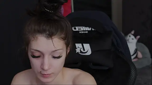 Kathleen Meow online show from 12.08.24