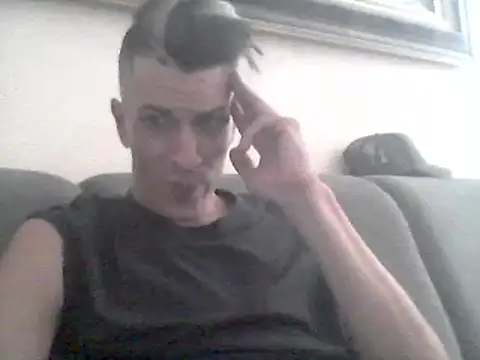 Snapshot of dannnnnnnnnny chatting on 10.11.25 dannnnnnnnnny online show from 10.11.25