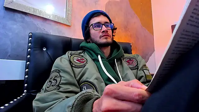 Loggan donnelly online show from 12.29.24