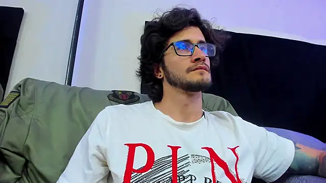 Loggan donnelly online show from 01.09.25