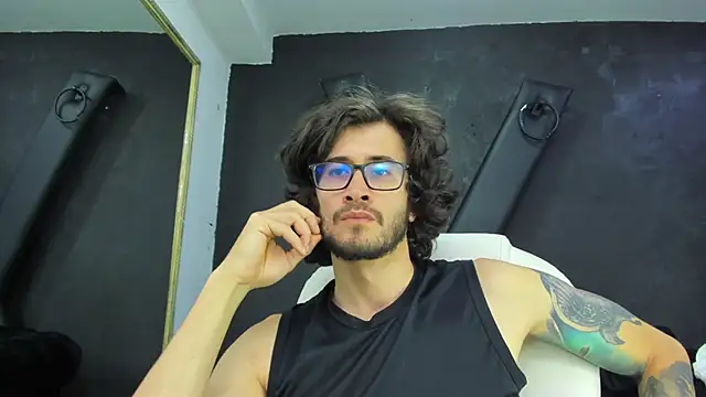 Loggan donnelly online show from 03.16.25