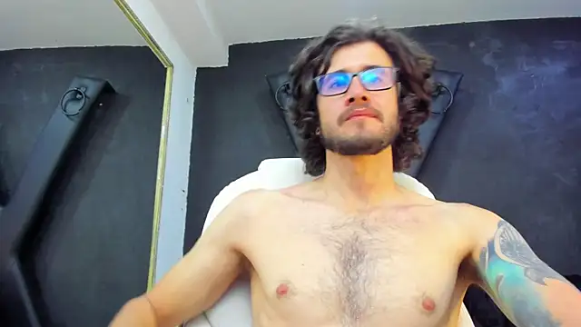 Loggan donnelly online show from 03.18.25