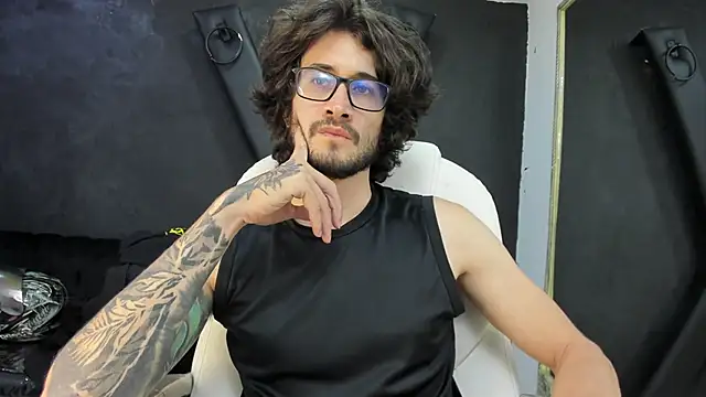 Loggan donnelly online show from 03.21.25