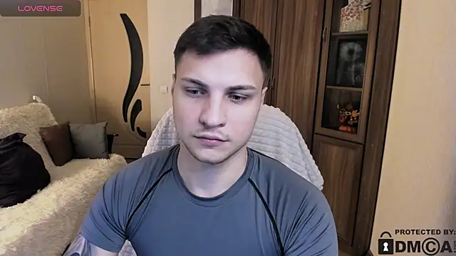 handsome guy01 online show from 10.28.25