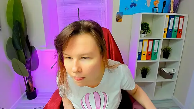 CarolGiggly online show from 10.03.25