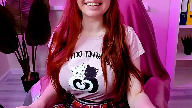 Snapshot of CarolGiggly chatting on 02.07.26 CarolGiggly online show from 02.07.26