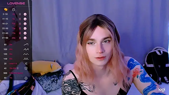 Snapshot of Alice_Hells chatting on 05.19.26 Alice Hells online show from 05.19.26