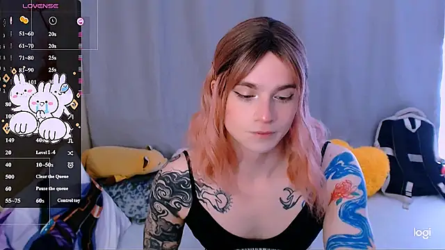 Snapshot of Alice_Hells chatting on 06.12.26 Alice Hells online show from 06.12.26