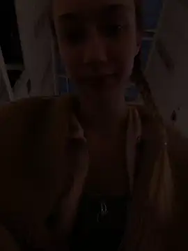 Lia  Love online show from 12.21.25