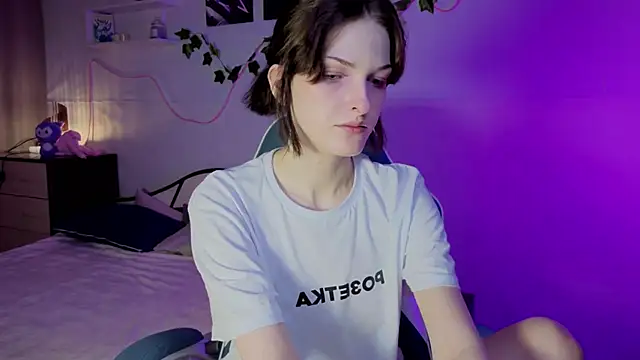 Sweet Paradox online show from 09.26.25