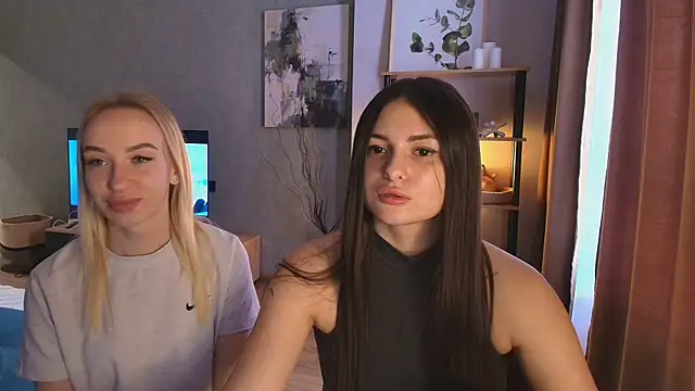 ShySonya online show from 11.23.25