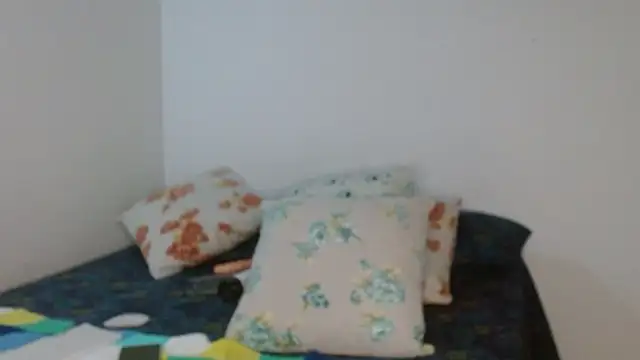 Vanessa Aniston online show from 09.27.25