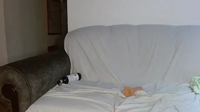 Vanessa Aniston online show from 11.10.25