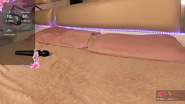 Snapshot of Mis__lola chatting on 12.12.24 Mis  lola online show from 12.12.24