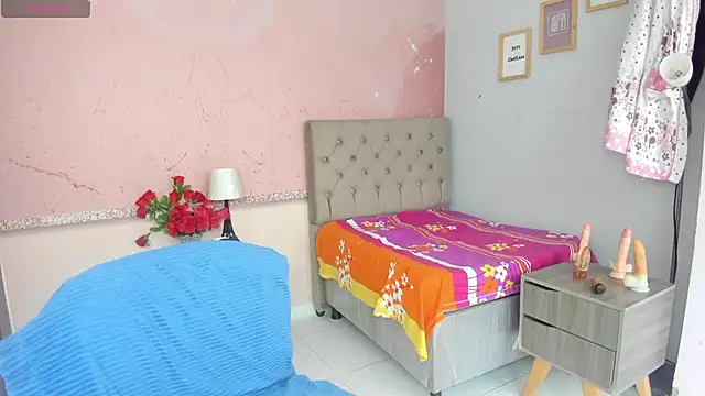 lauren rios7 online show from 12.02.25