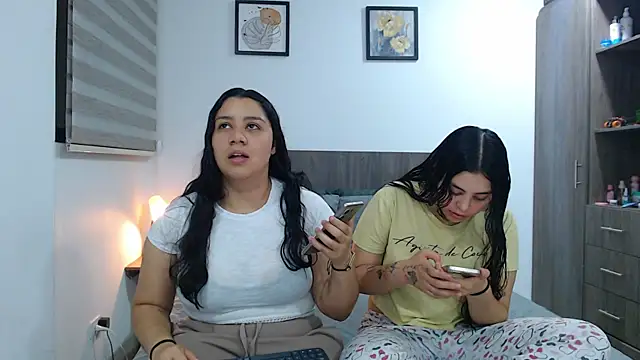 Scarlett Jazmin online show from 04.12.26