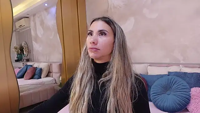 JullyBlair online show from 10.08.25