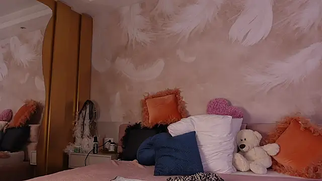 Snapshot of JullyBlair chatting on 04.24.26 JullyBlair online show from 04.24.26