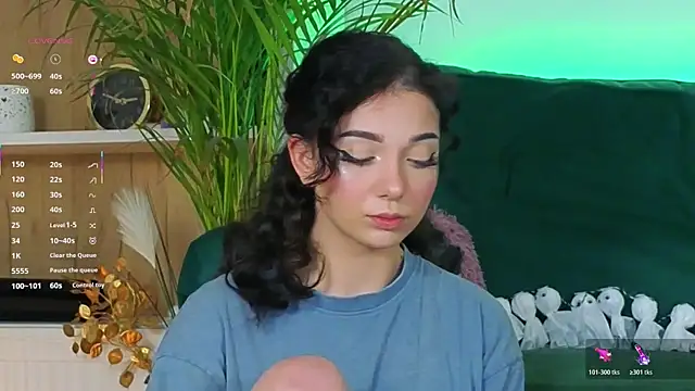 AveryWillow online show from 11.10.25