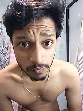 Snapshot of skinnyyyyyyyyy chatting on 11.22.25 skinnyyyyyyyyy online show from 11.22.25