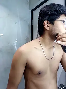 Snapshot of skinnyyyyyyyyy chatting on 02.13.26 skinnyyyyyyyyy online show from 02.13.26