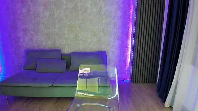 Milla Heart online show from 03.13.25