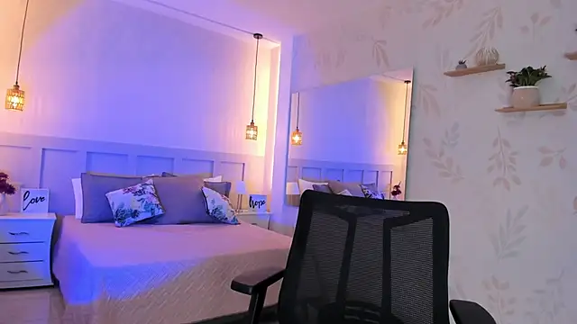 MartinaGuzmann online show from 02.11.26