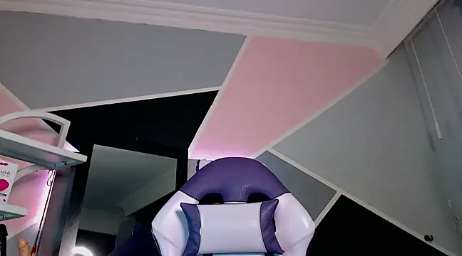 Samanta james19 online show from 12.12.24