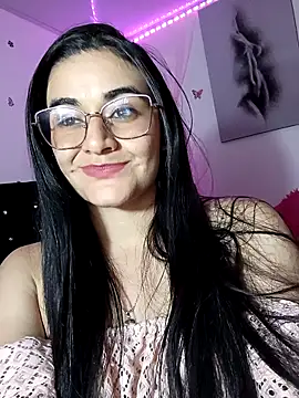 Hanna Kinsley online show from 12.21.24