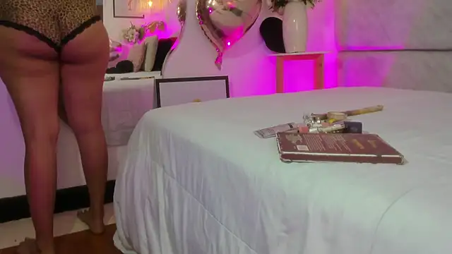 naomiii   online show from 03.27.26