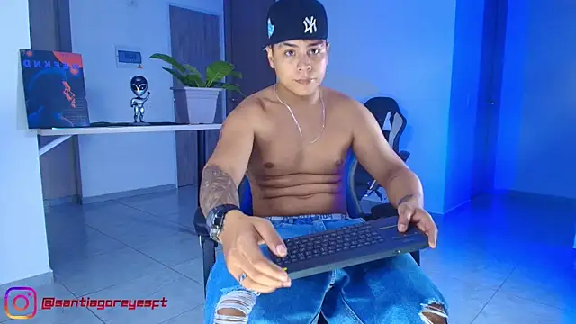 SantiagoReyesFtt online show from 06.25.26